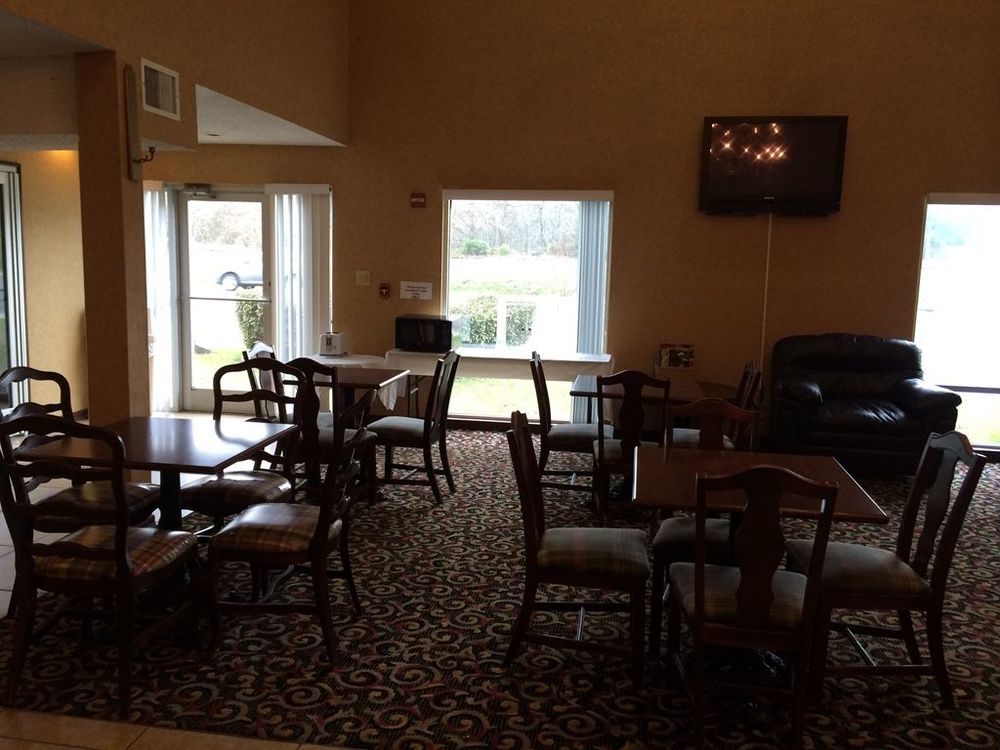 Executive Inn And Suites Baker Interior photo